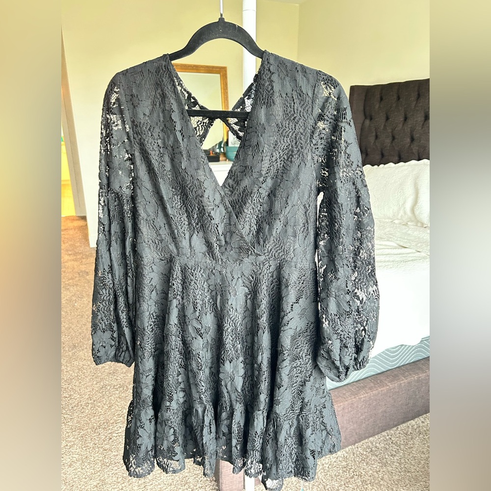 Cupshe Black Lace Long Sleeve Coverup